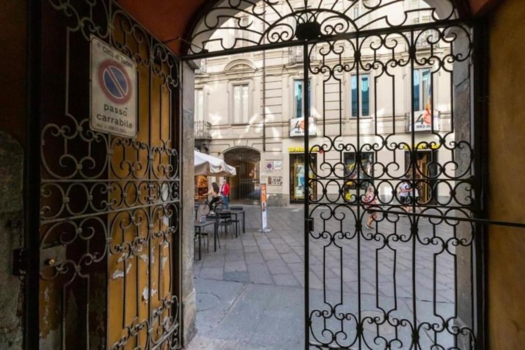 L'Angolo Di Chiara Nel Cuore Di Torino エクステリア 写真